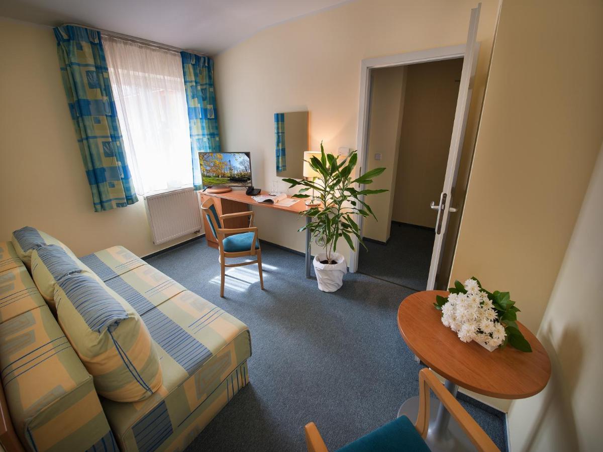 Ea Hotel Tosca Prag Eksteriør billede