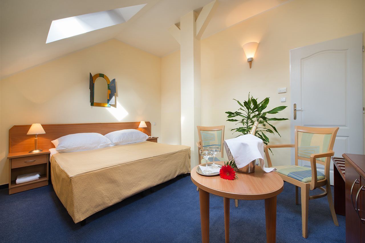 Ea Hotel Tosca Prag Eksteriør billede
