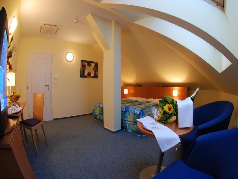 Ea Hotel Tosca Prag Eksteriør billede