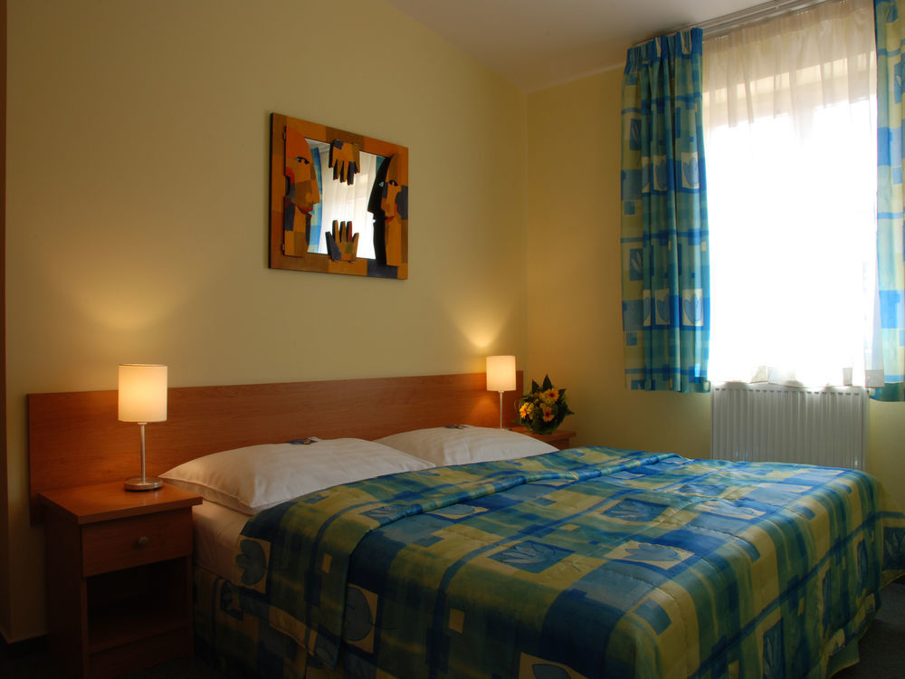 Ea Hotel Tosca Prag Eksteriør billede