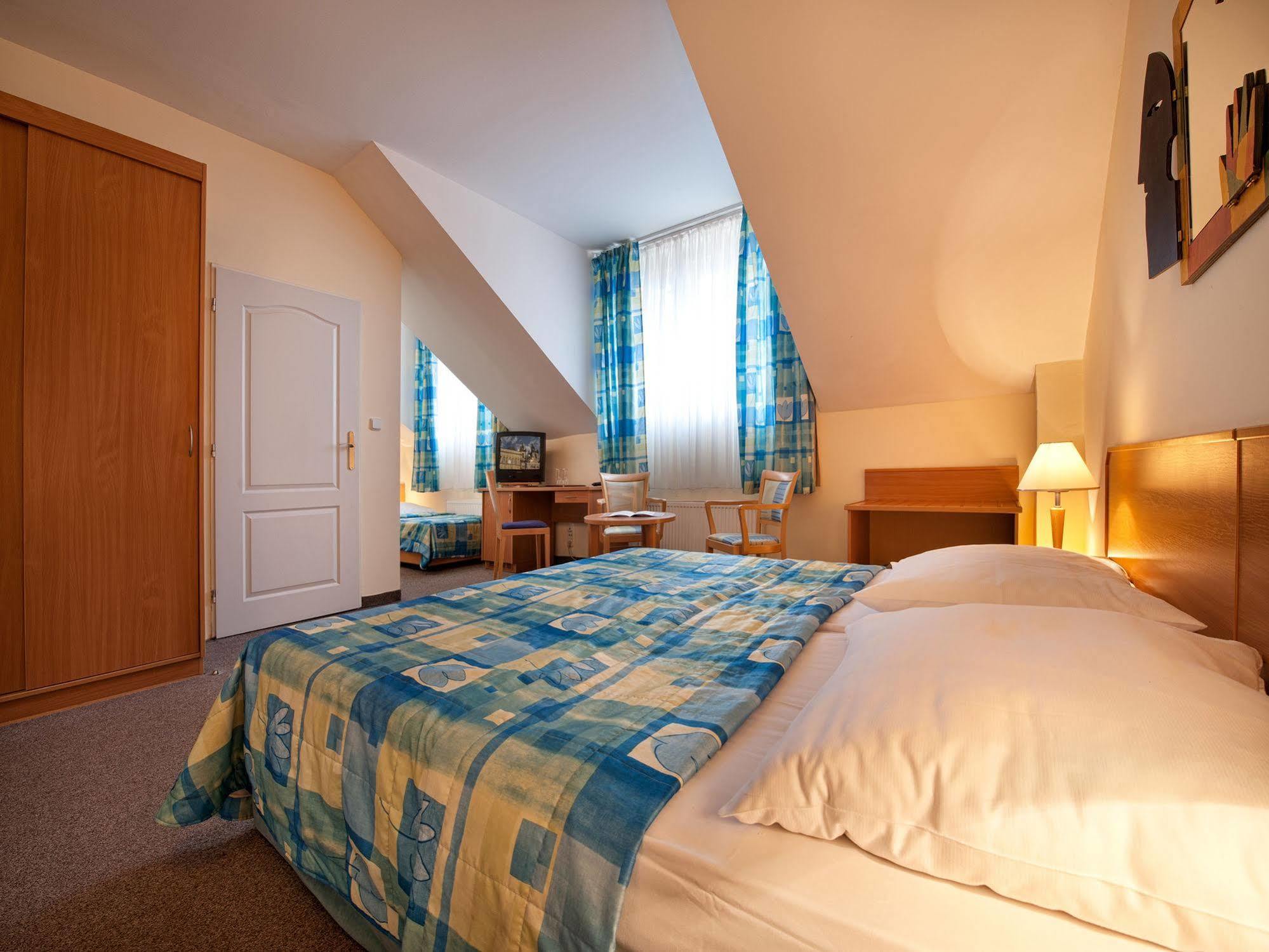 Ea Hotel Tosca Prag Eksteriør billede